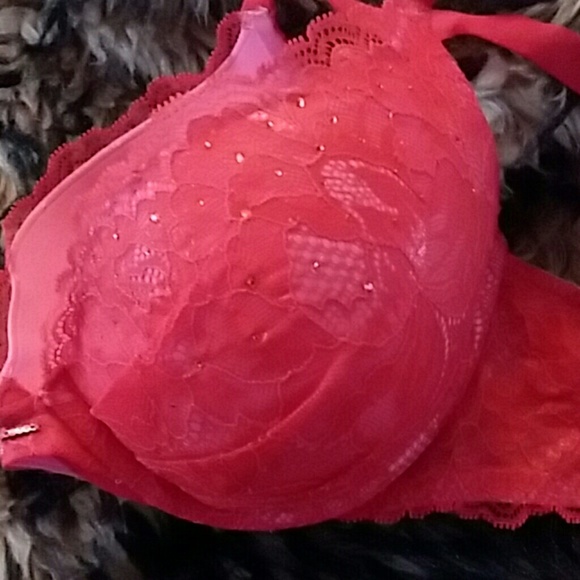Victoria Secret Red plunge underwire bra - Picture 3 of 5